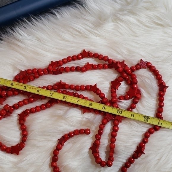 NWOT 2 Wooden Garlands Stars & Berries Red 45" - Picture 5 of 5